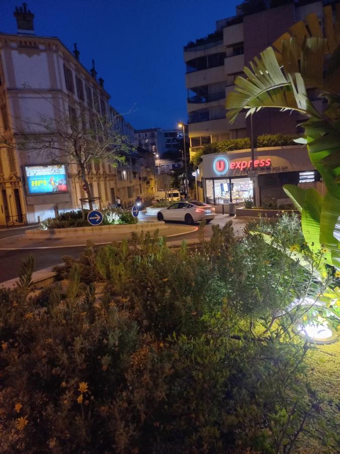 Le St Nicolas Cannes Luaran gambar